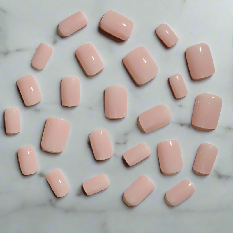 12pcs Nude Pink Fake Glossy Short Nails