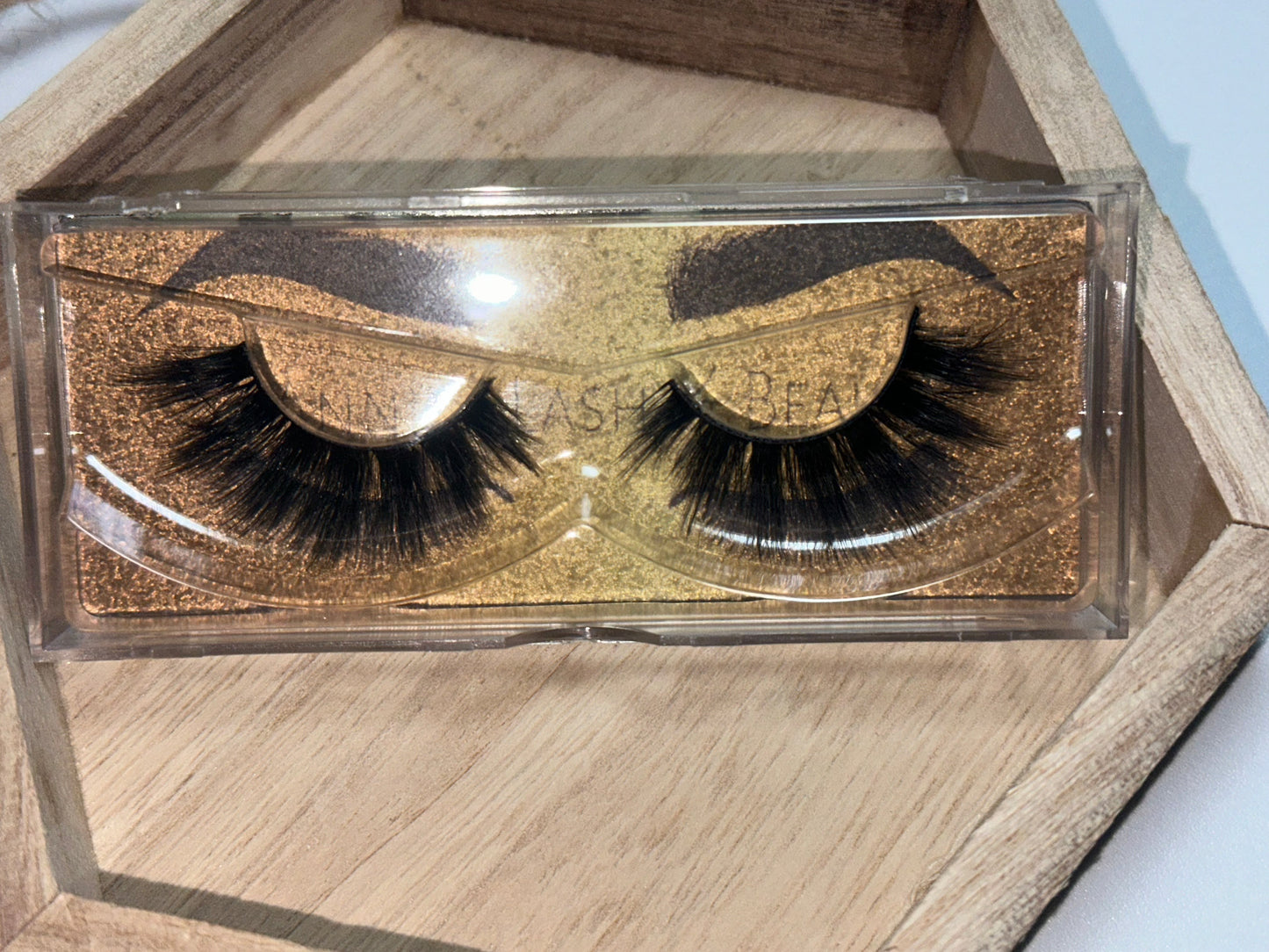 Olivia Dramatic Volume 3D strip lash